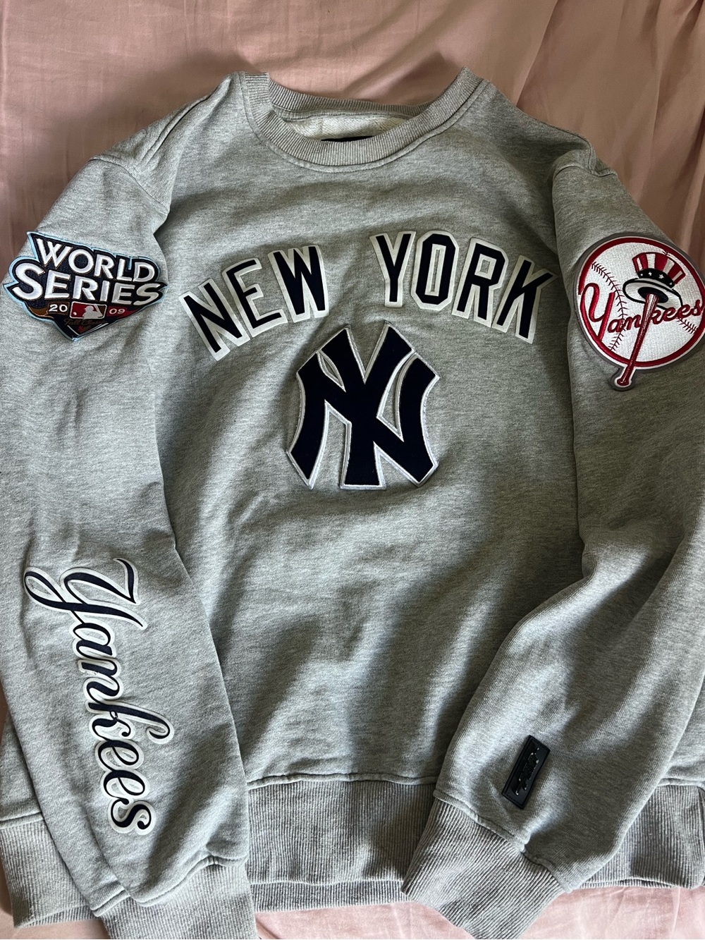 New York Yankees Official World Series Grey Crewneck Pullover Sweatshirt